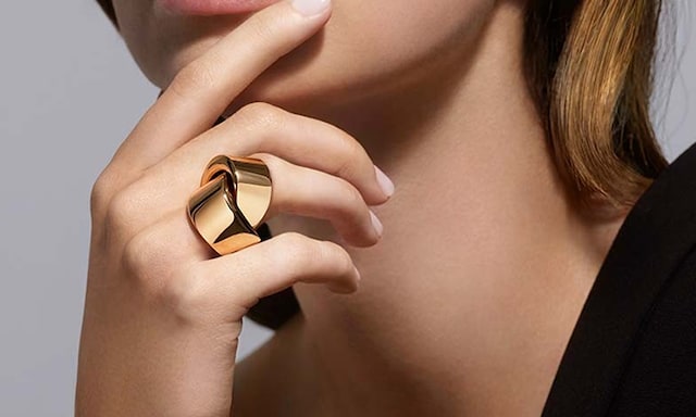 Image of Vhernier Abbracio Collection